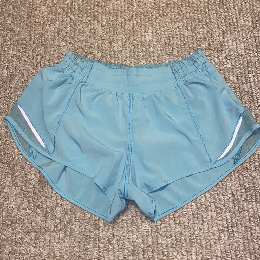 Lululemon Hotty Hot Shorts 2.5in